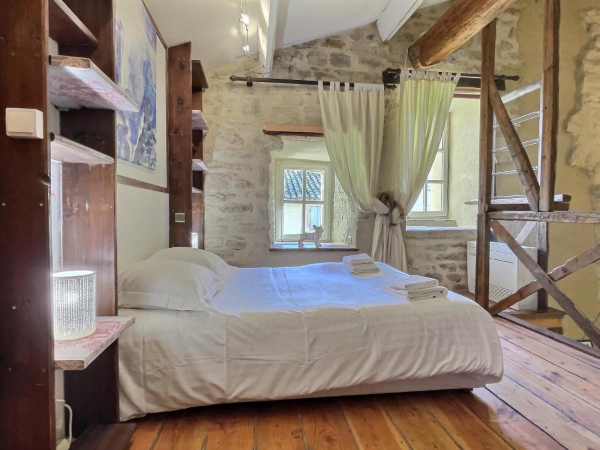 Chez Lydia - Loft Cosy, Depart Canoe A Pied, Proche Pont-Du-Gard Et Uzes Remoulins Kültér fotó